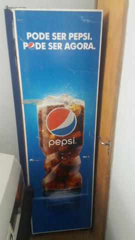 Geladeira espositora da pepsi em ótimo estado !! - Foto 2