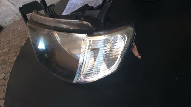 Farol l200 lado esquerdo aberro a NEGOCIAÇÃO - Foto 4