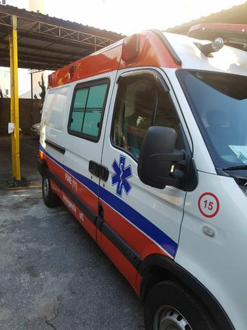 Master ambulancia 2007 UTI - Foto 3
