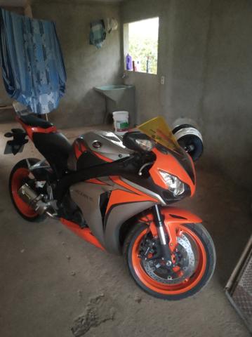 Moto Honda rr Fireblade 1000