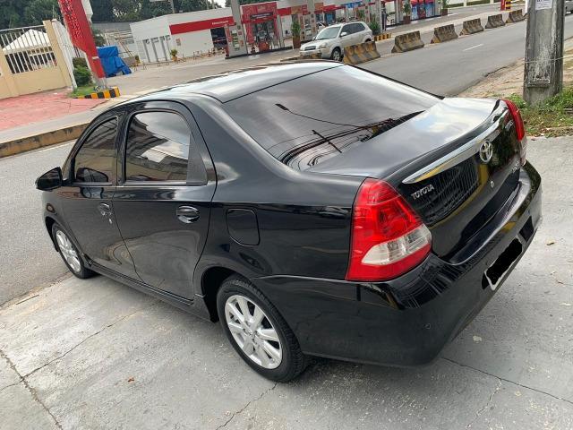 Novo Etios sedan automatico versao top de linha 2018 5 mil de entrada - Foto 6