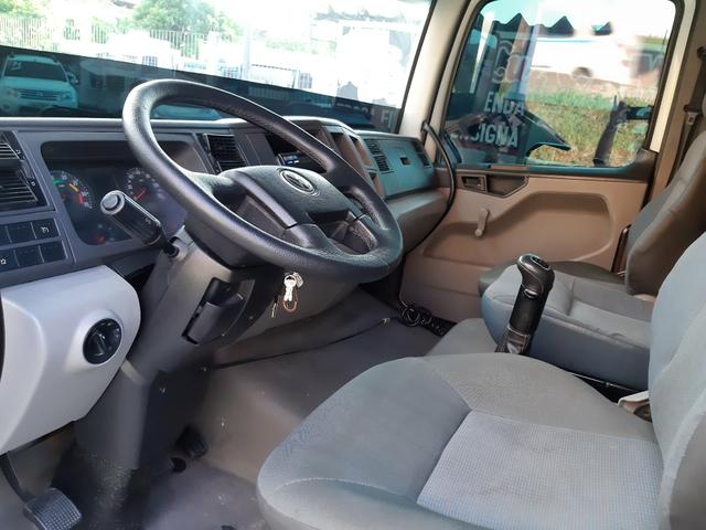 Vw 13.180 costeleicho ano 2011 muito novo pouco uso baixo km rodado nada a fazer - Foto 14