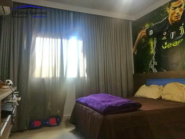 Maravilhosa casa moderna, completa em armários, ar condicionado, 05 quartos, 04 com suítes - Foto 5