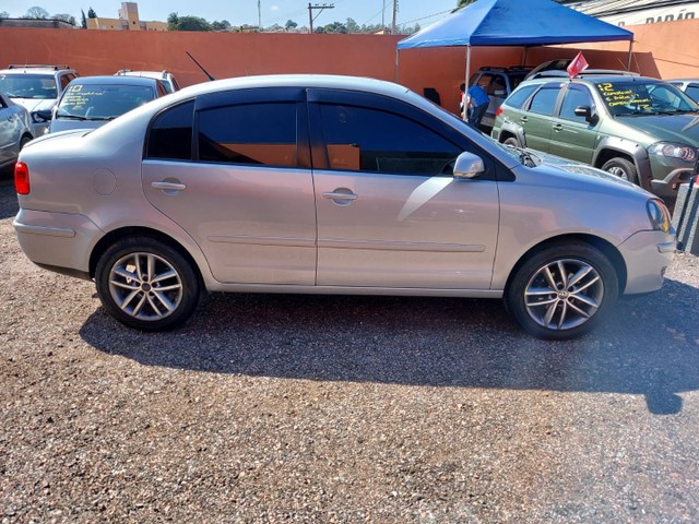 POLO SEDAN IMPECÁVEL
