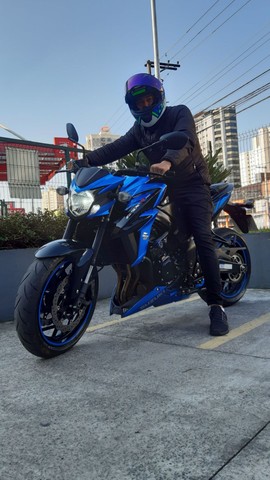 SUSUKI GSX750 AZUL SUPER NOVA E CONSERVADA  