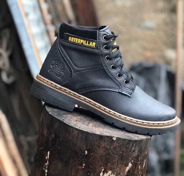 Botas CATERPILLAR - Roupas e calçados - Parque Estrela Dalva VII, Luziânia  1003077900 | OLX