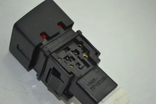 Botão Interruptor Pisca Alerta Nissan Versa 2017 Original - Foto 5