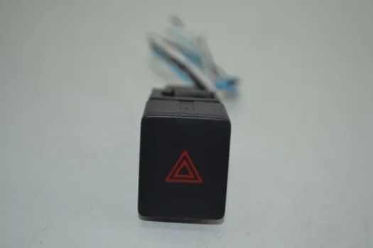 Botão Interruptor Pisca Alerta Nissan Versa 2017 Original