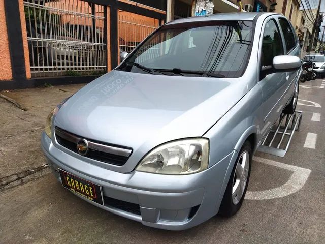 GARAGE MOTORS AM - Chevrolet Corsa-sedan - 2004