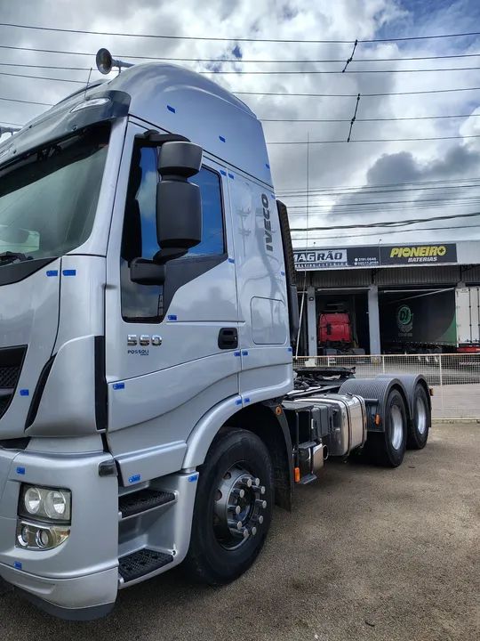 Iveco Hi-Way 6×4 Automático Top de linha - Foto 2