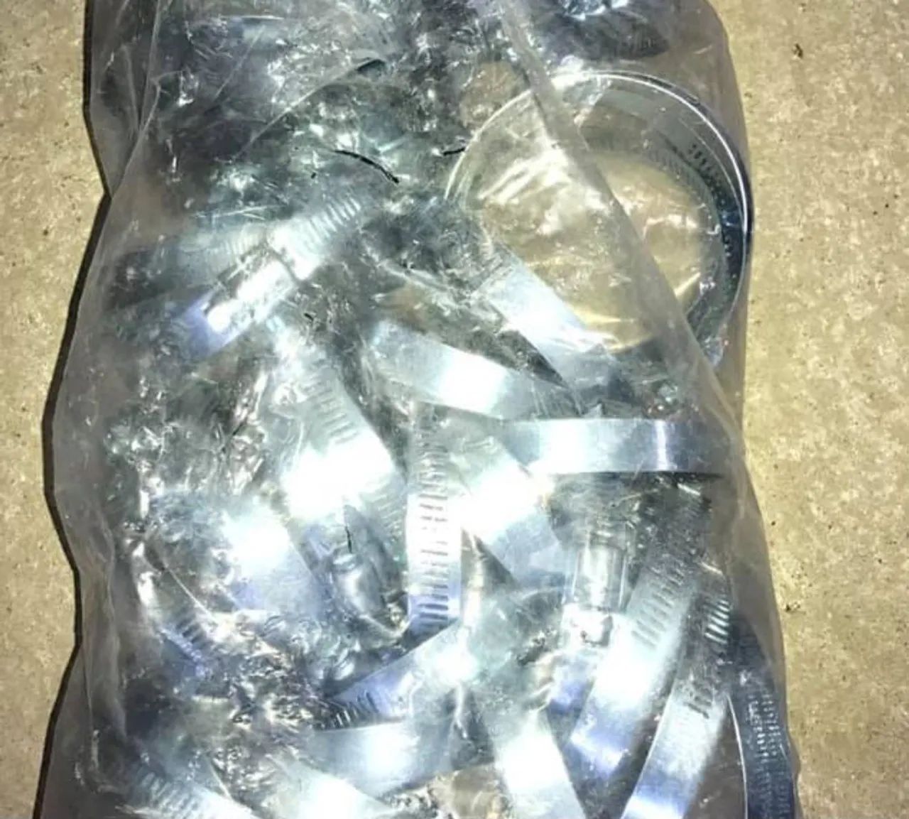 Tensionador de cabo de aço + abraçadeiras lote 1.000 quilos. - Foto 2