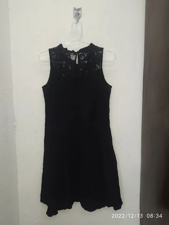 Vestido preto regata