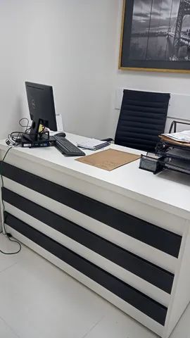 mesa reta com detalhe canelado branca 150cm - Foto 3
