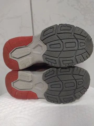 Tênis Skechers infantil n.27...em ótimo estado....leve e muito confortável  - Foto 4