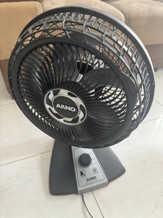Ventilador de Mesa Preto - Ótimo para o Calor! - Foto 2