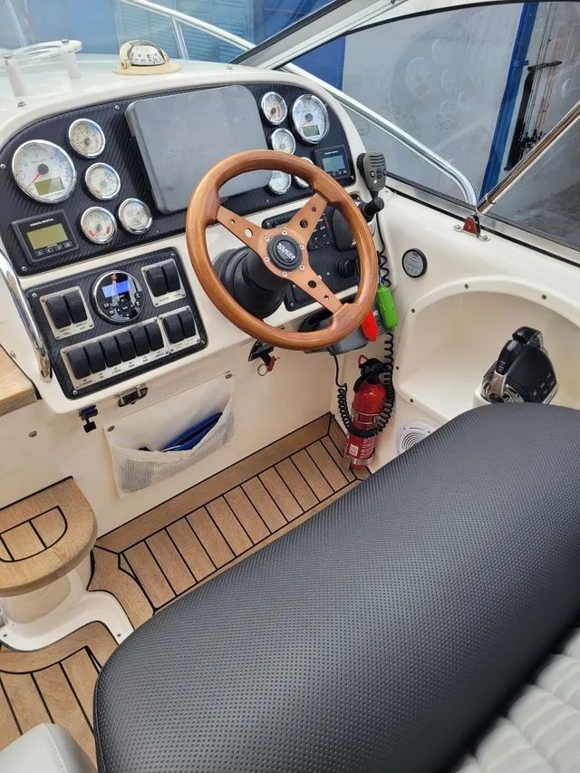 Phantom 300 2013 x2 Volvo D3 200 HP ñ Focker Triton Armada Cimitarra Real  - Foto 7