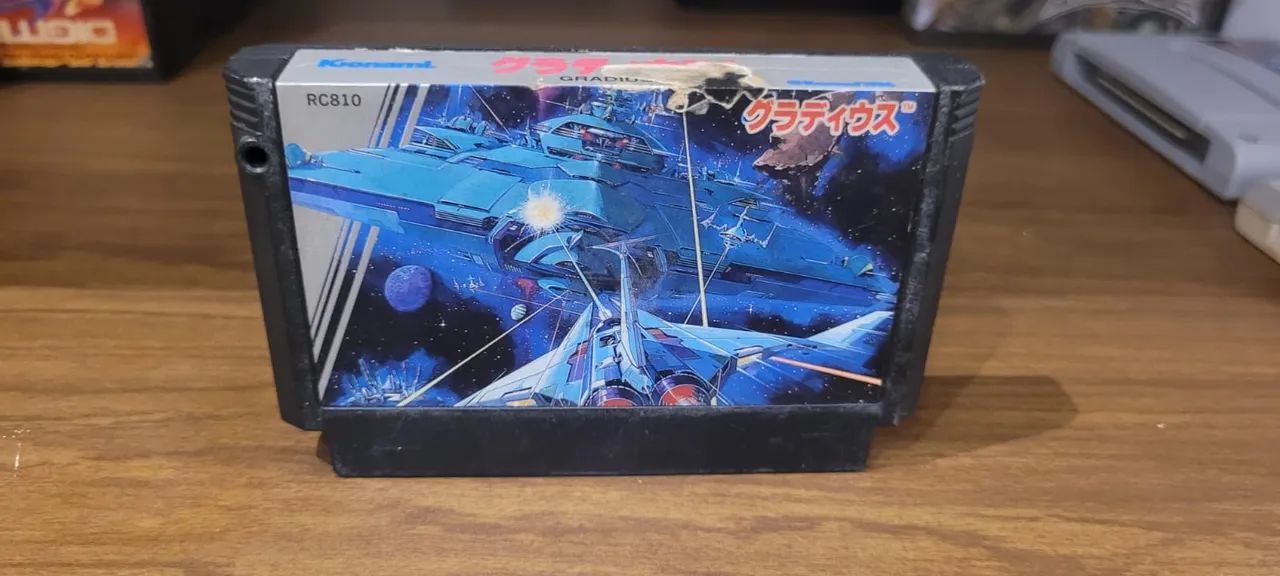 GRADIUS NINTENDINHO FAMILY COMPUTER