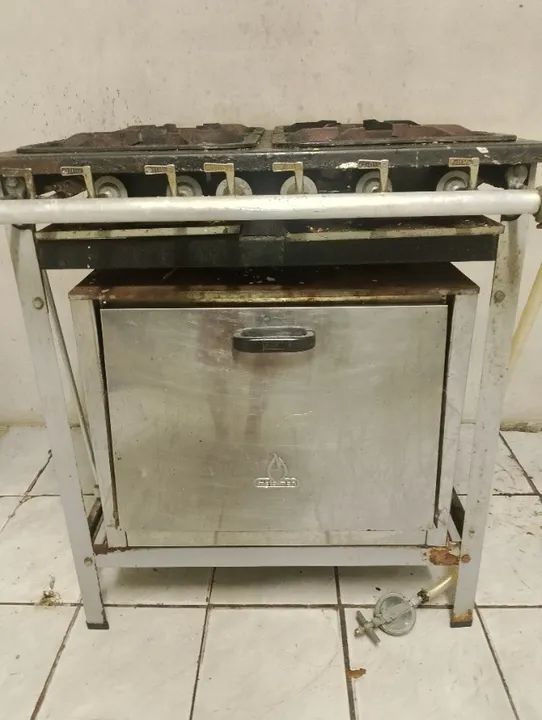 Fogão industrial 04 bocas com forno  - Foto 2