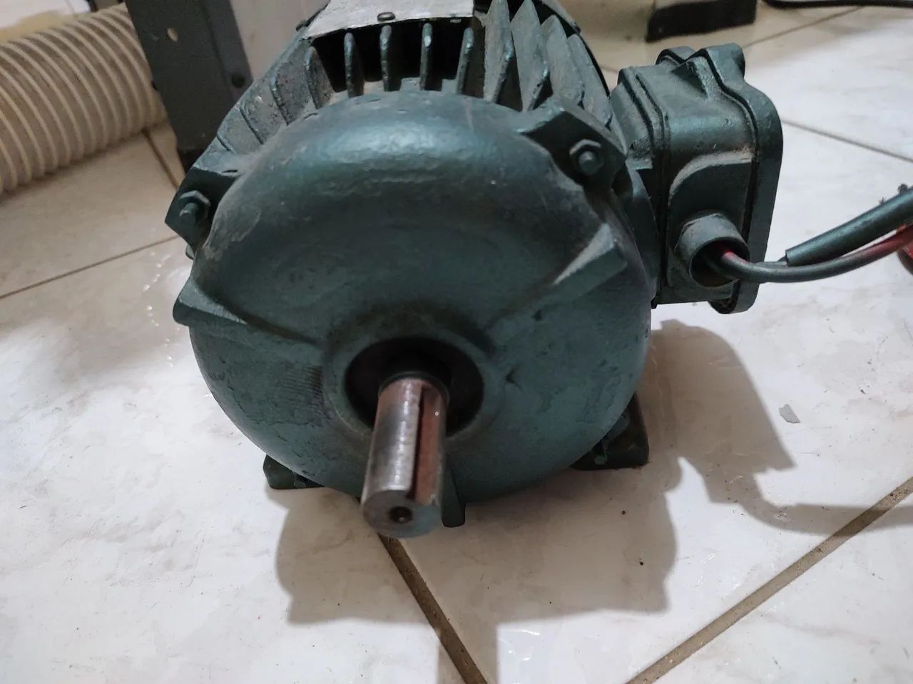Motor trifásico 1/2 - Foto 4