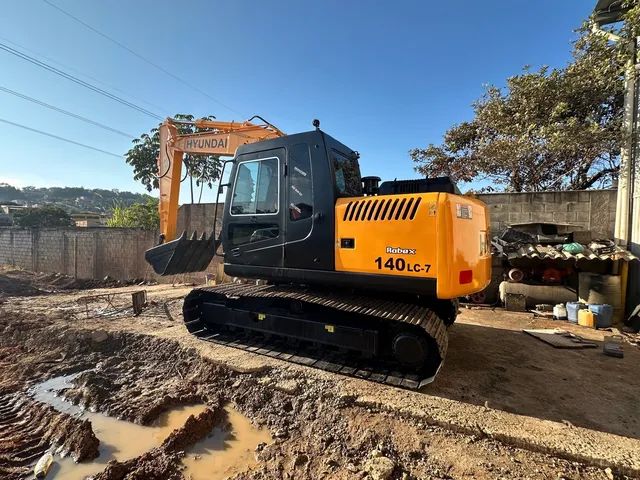 Escavadeira Hyundai 140 2011 - Foto 2