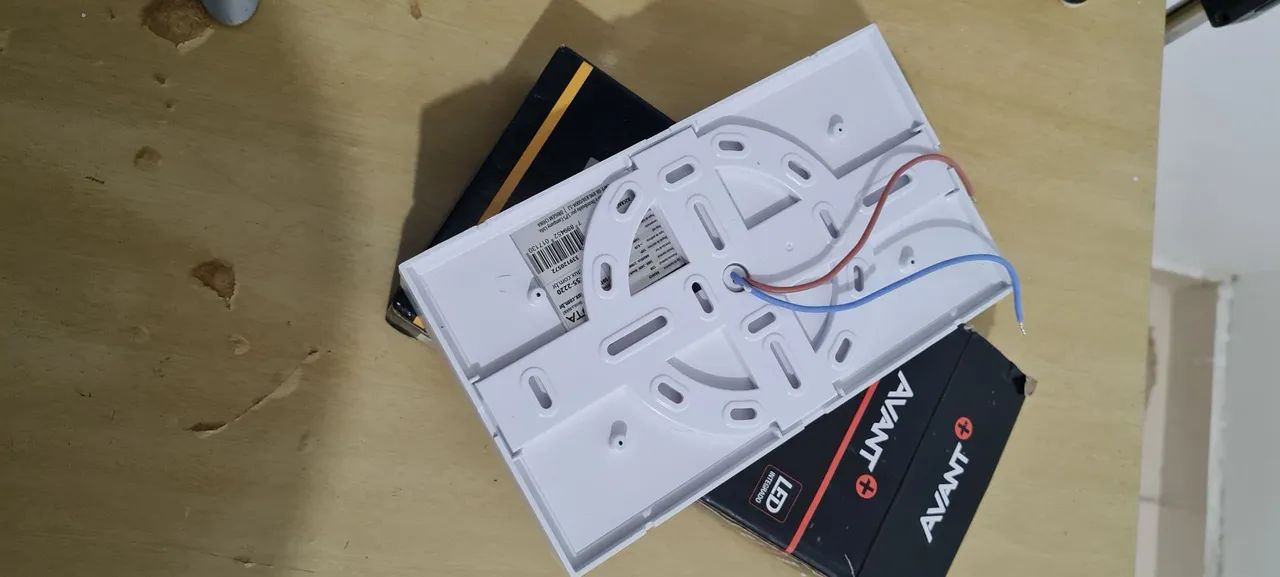 Arandela de LED Avant Flat Hummer - Foto 3