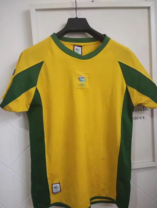camisa Brasil oficial copa 2006 em bom estado 