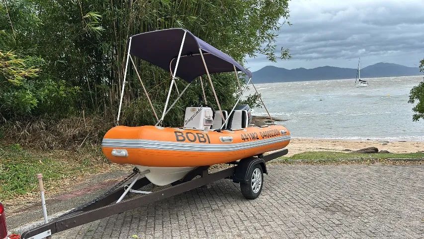 Bote inflável 