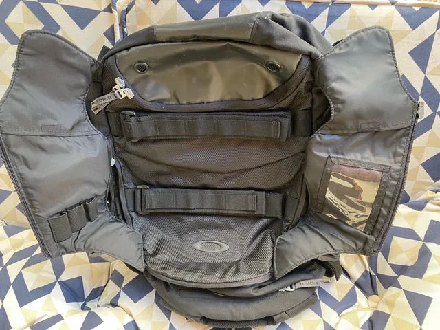 Mochila Oakley nova  - Foto 4