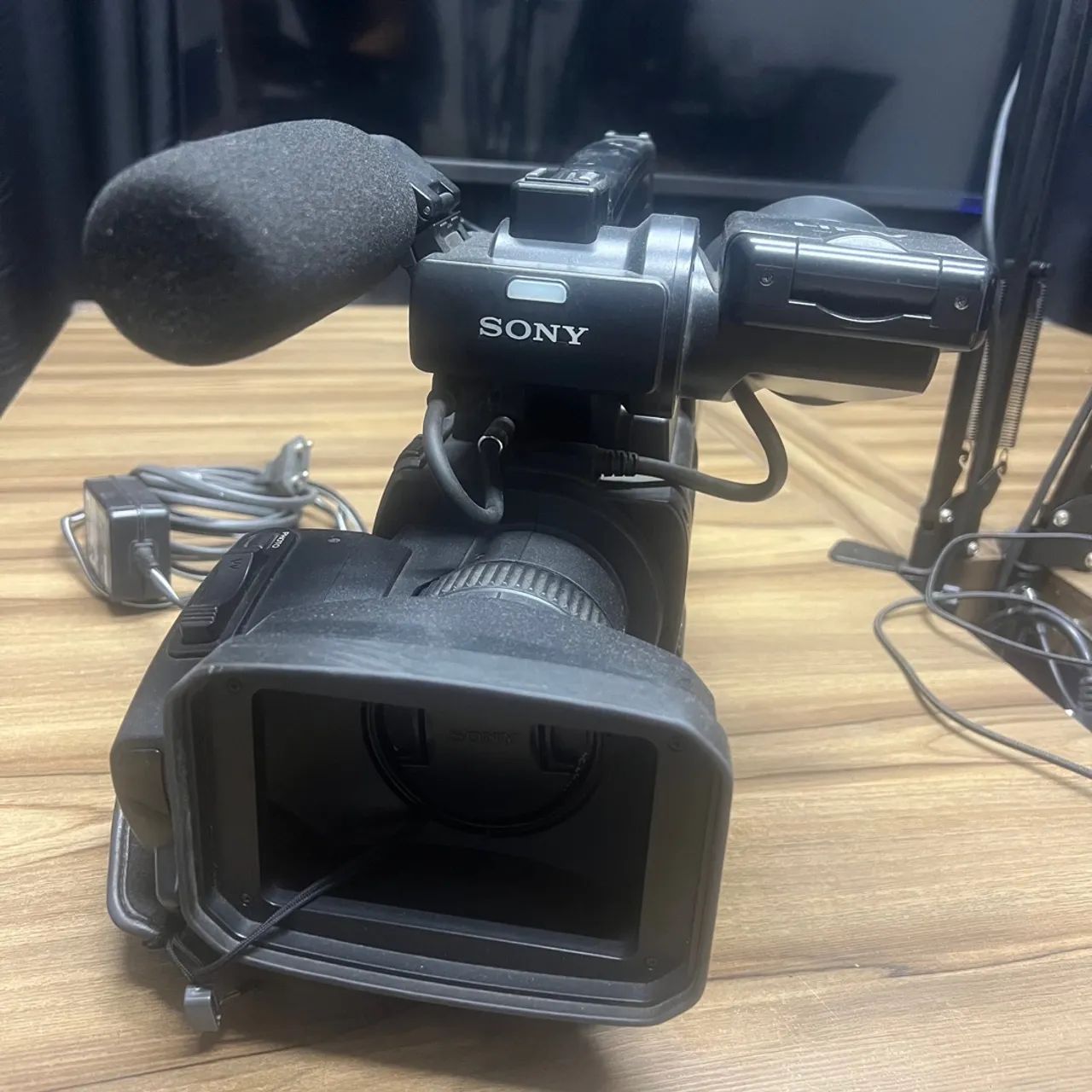 Filmadora Sony Handycam HVR HD1000 - Foto 3