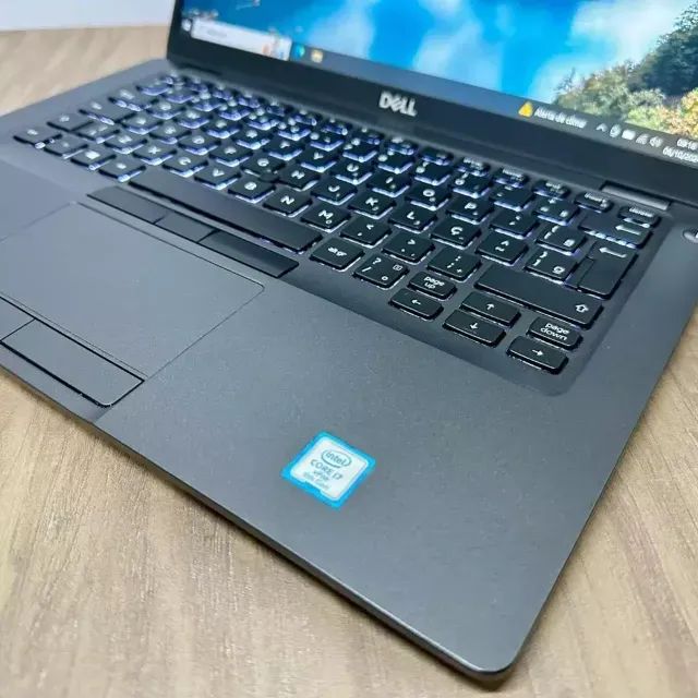 Notebook Dell Turbinado - Intel Core i7 8th /8gb ram / 256gb SSD / Tec. retroiluminado - Foto 3