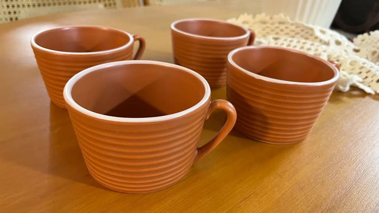 Caneca de cerâmica 300ml