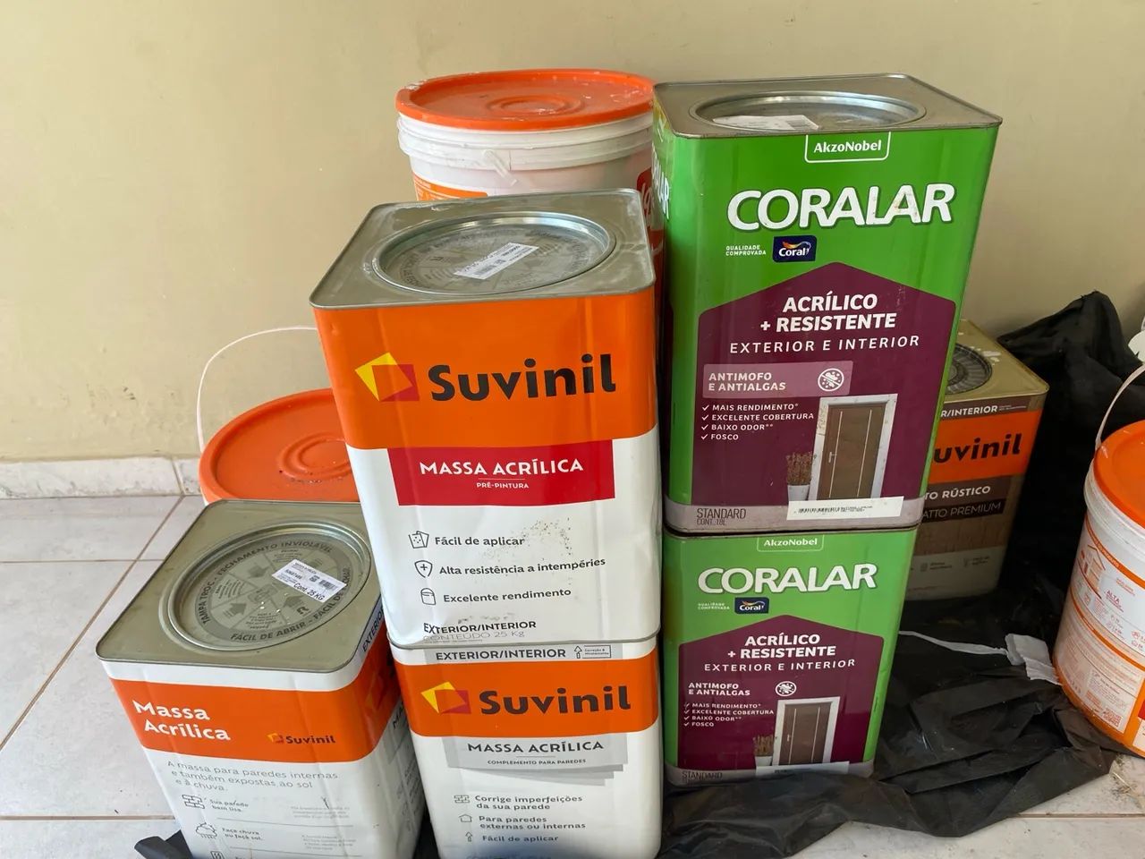 Vendo massas e tintas 