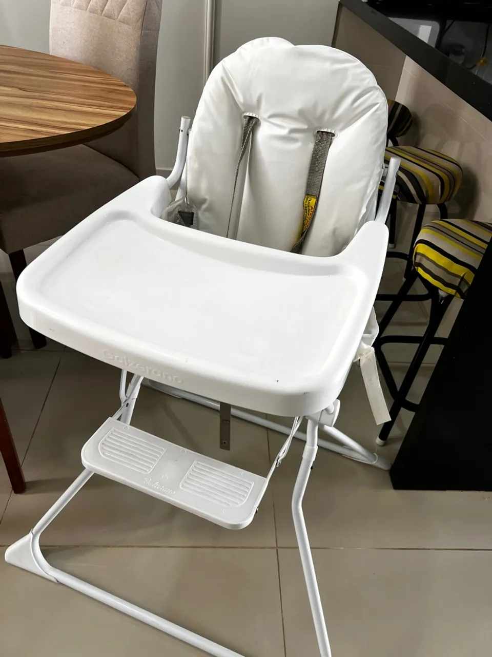 Cadeira de Alimentação Infantil Galzerano