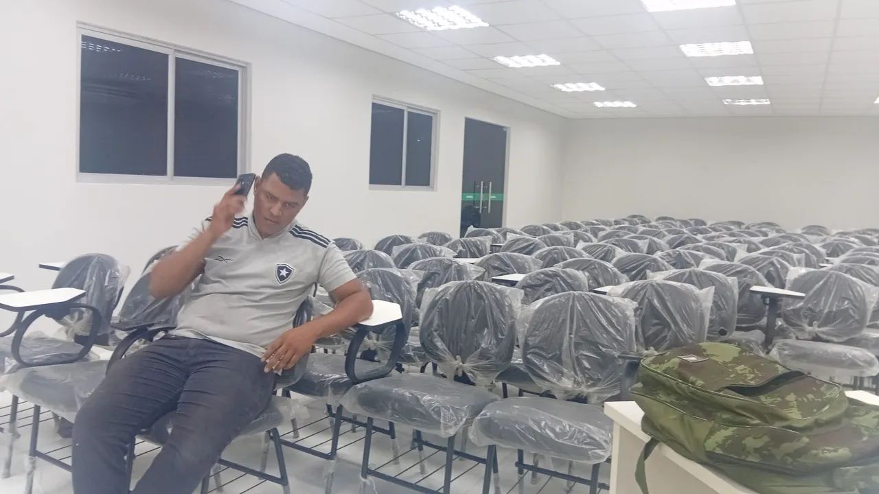 Montamos móveis de escritório *219