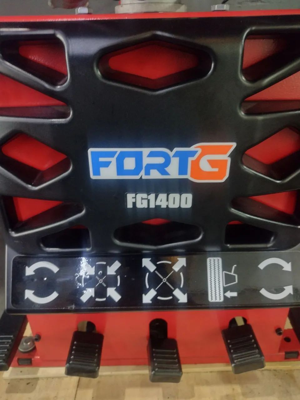 Desmontadora de pneus FG1400, 220V