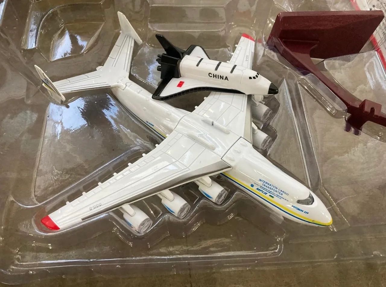 Miniatura Antonov AN 225