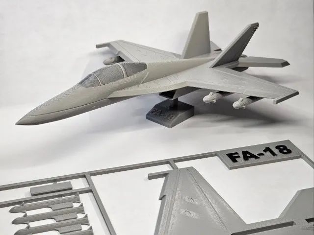 Aeromodelo Kit cartão Avião FA18 - Foto 3