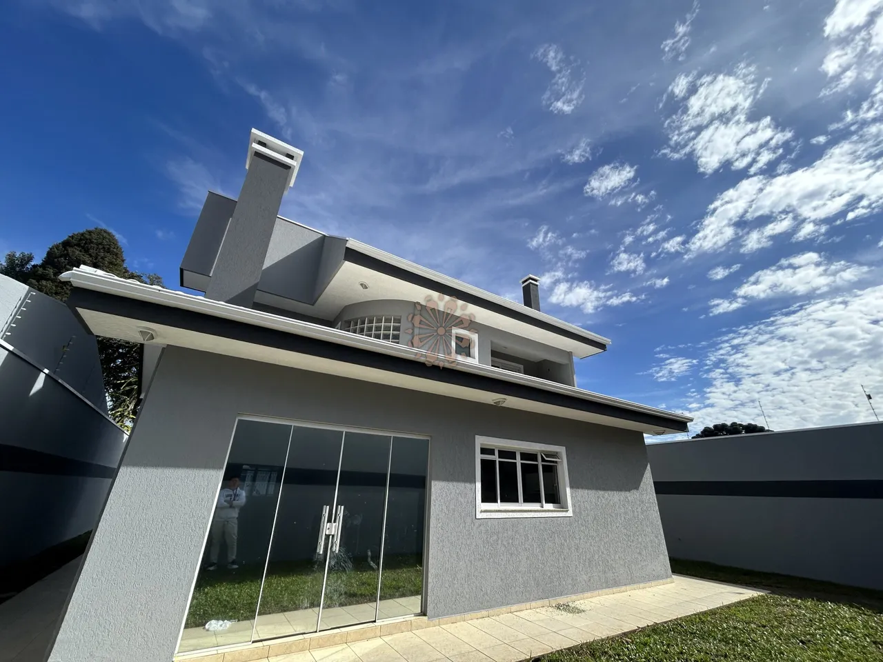 Casa Ampla para Locação em Santa Felicidade