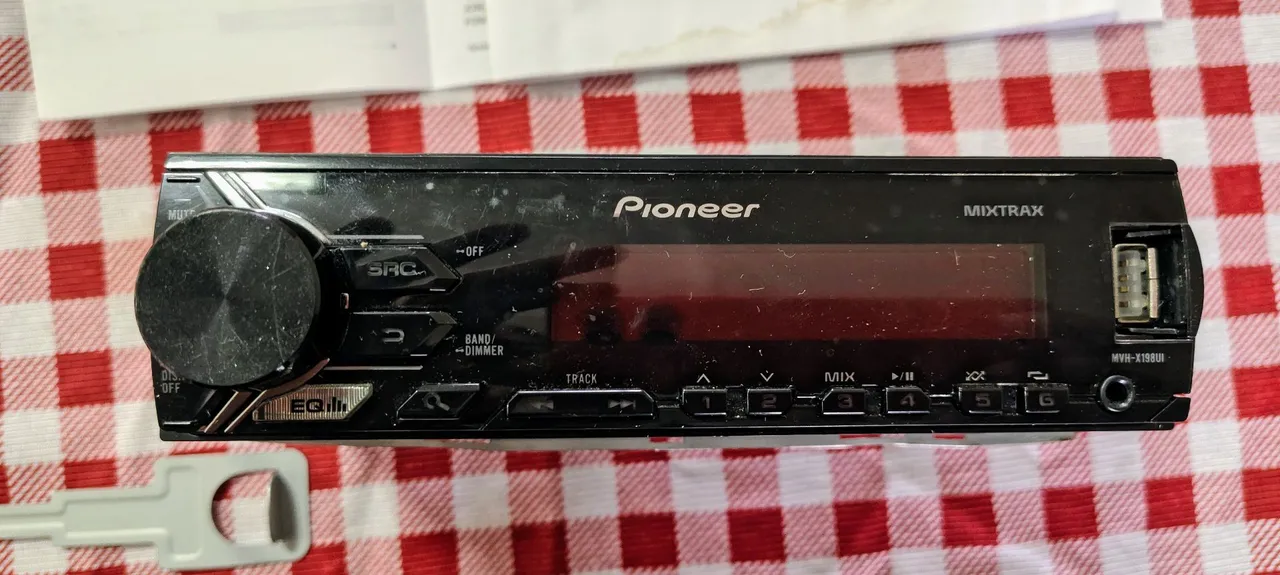 Multimídia Pioneer MVH-X198UI