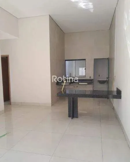 Casa à venda, 2 quartos, bairro Novo Mundo - Uberlândia/MG - Rotina Imobiliária