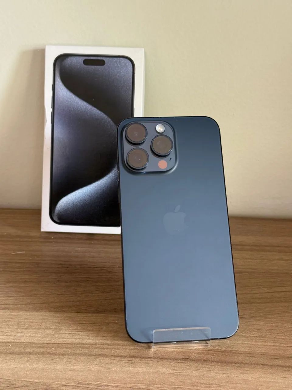 iPhone 15 Pro Max Blue Titanium 256GB Caixa NF - Celulares e
