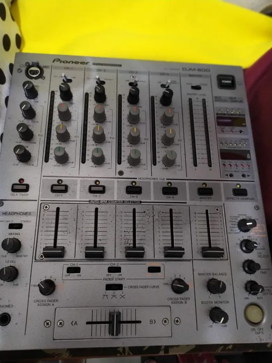 mixer djm 600