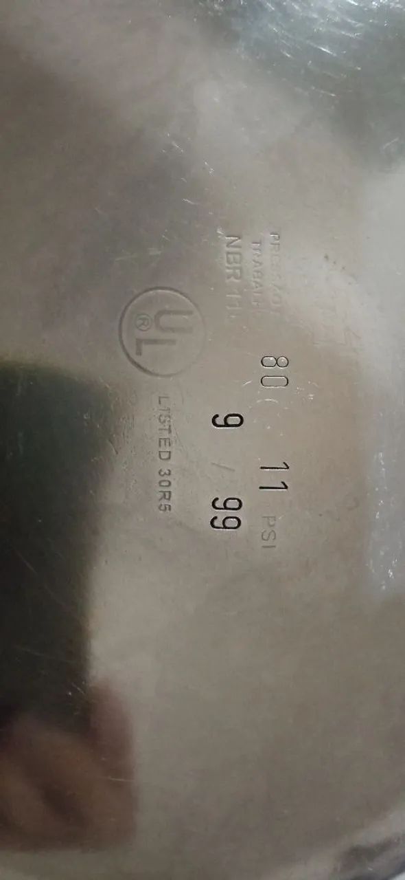 - Panela de pressãoom tampa de teava giratória em ótimo estado - Foto 4