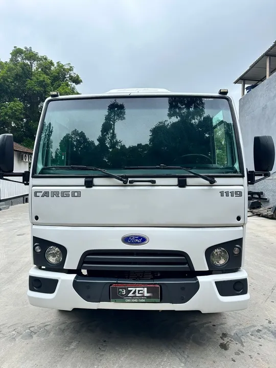Caminhão Ford Cargo 1119 - ano 2018