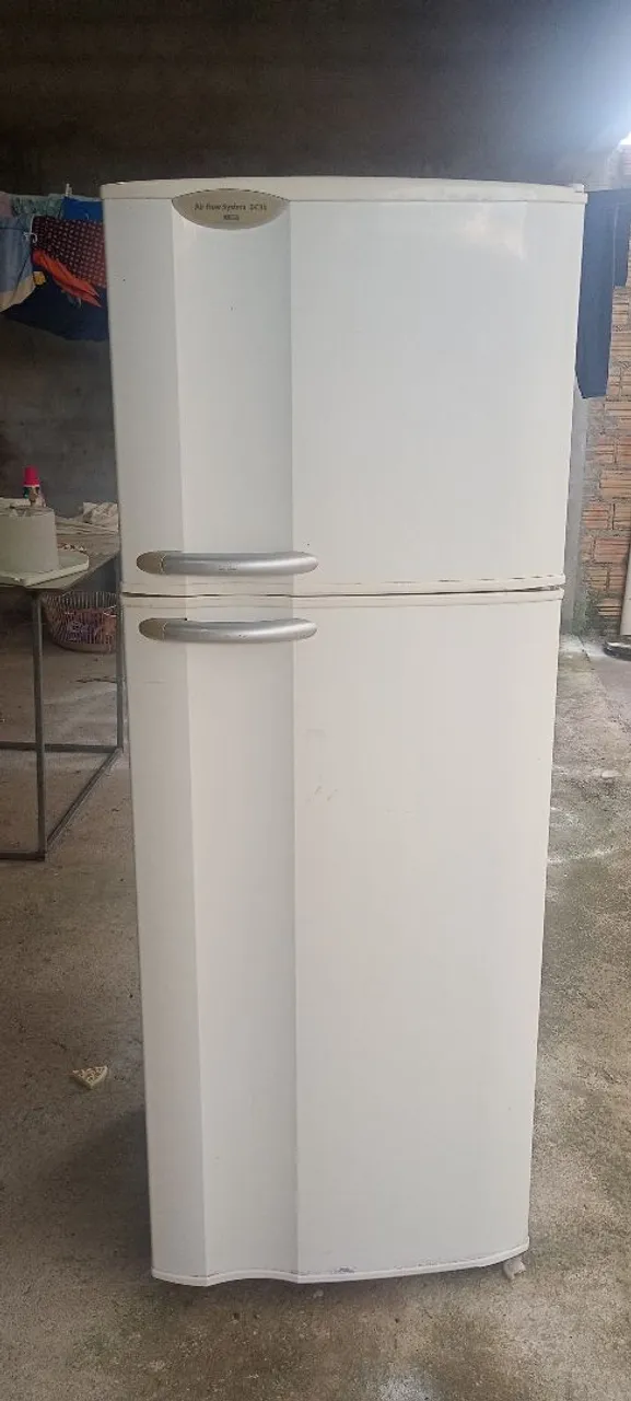 Geladeira Electrolux Duplex com Air Flow System