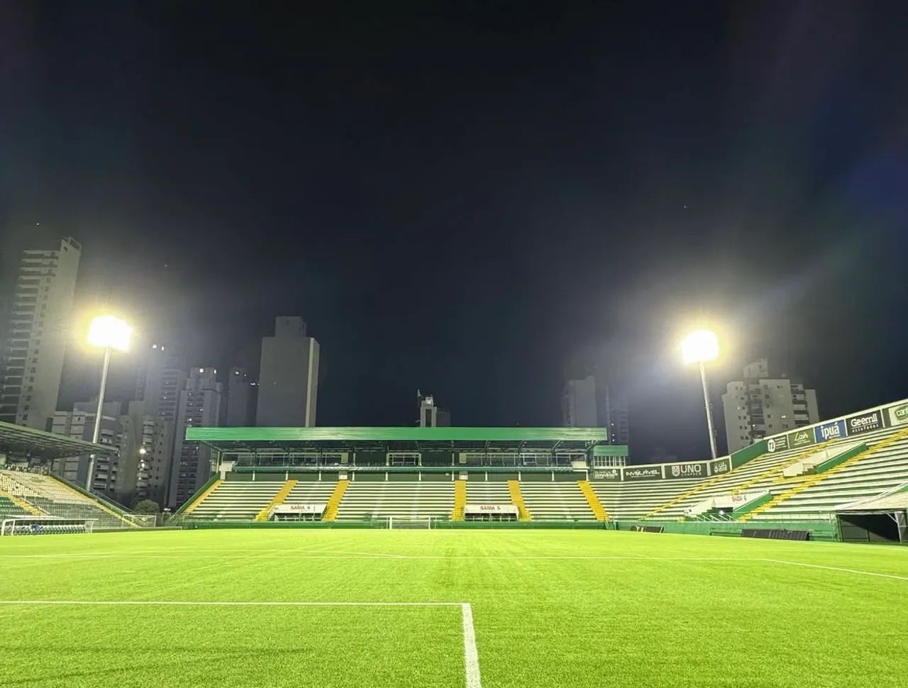 Instalação e iluminação pra estádio arena  - Foto 5
