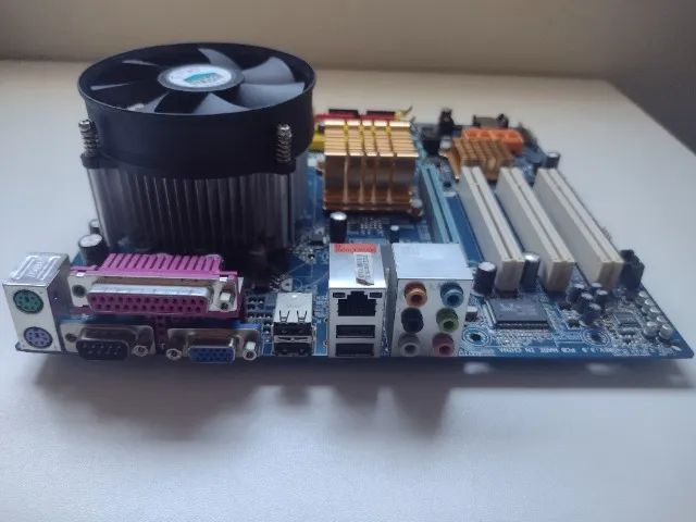 Placa Mãe com Defeito - Até 12X no Cartão - Foto 2