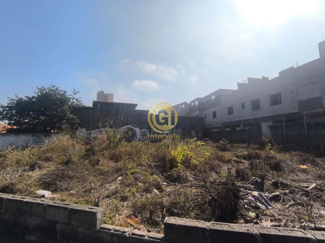 TERRENO DISPONIVEL PARA LOCAÇÃO E VENDA NO CENTRO DE JACAREI-SP 500M² - Foto 3