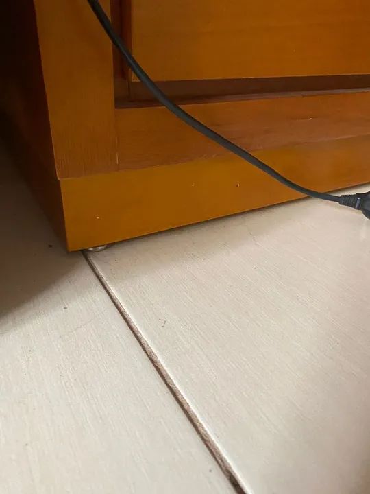 Rack de madeira para TV com prateleiras - Foto 6