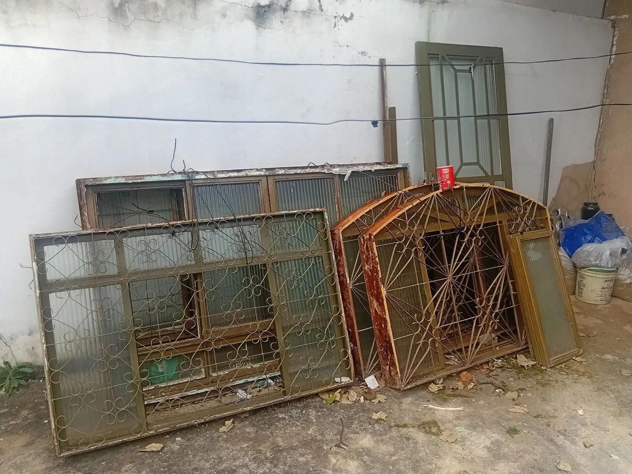 Janelas e porta de ferro de qualidade